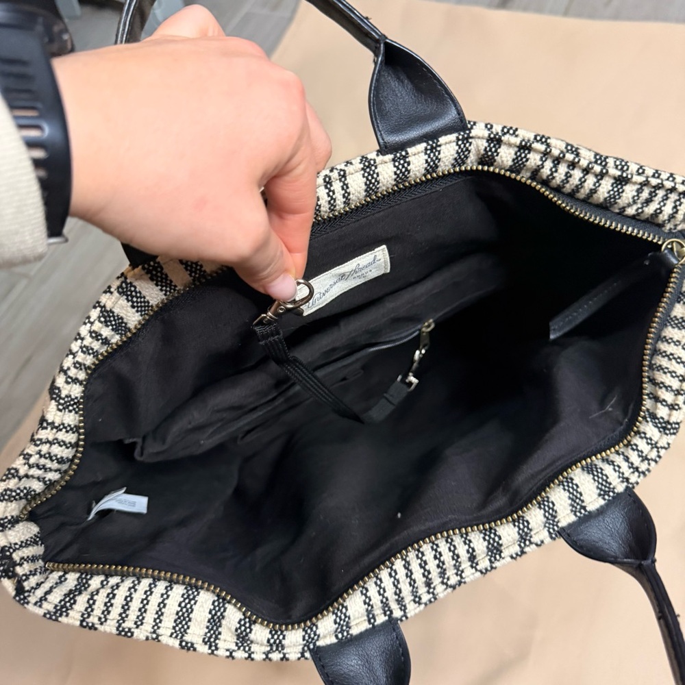 Universal Thread Backpack - image 5